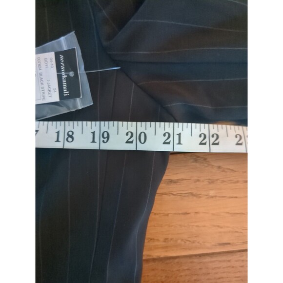 Norma Kamali Boyfriend Blazer Jacket Black Pin Stripe  Single Button NWT - Picture 9 of 10